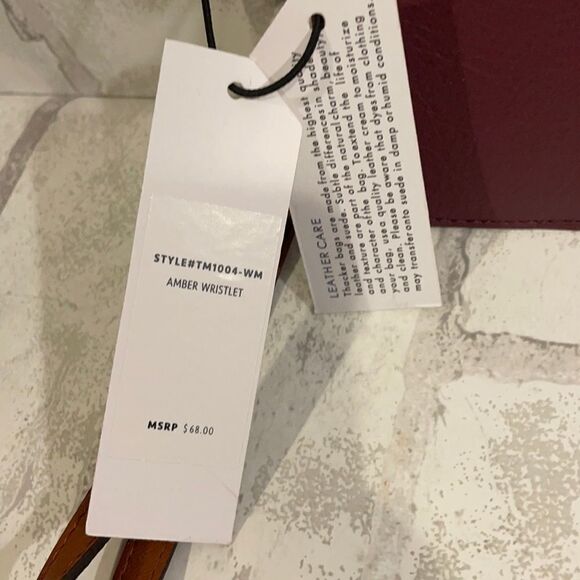 Thacker Amber Wristlet NWT - Picture 2 of 4